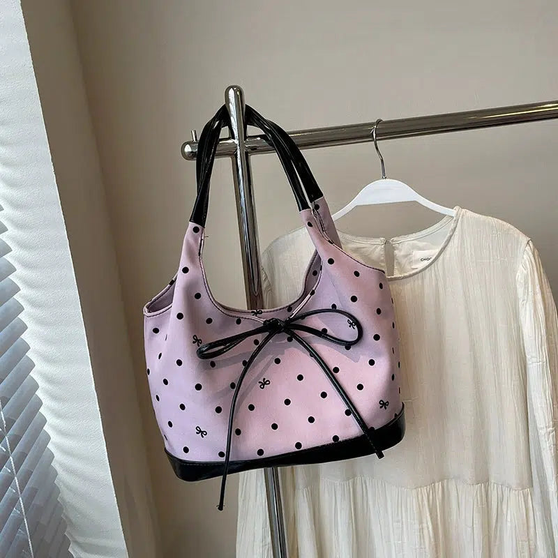 Bow Accent Knitted Tote Bag