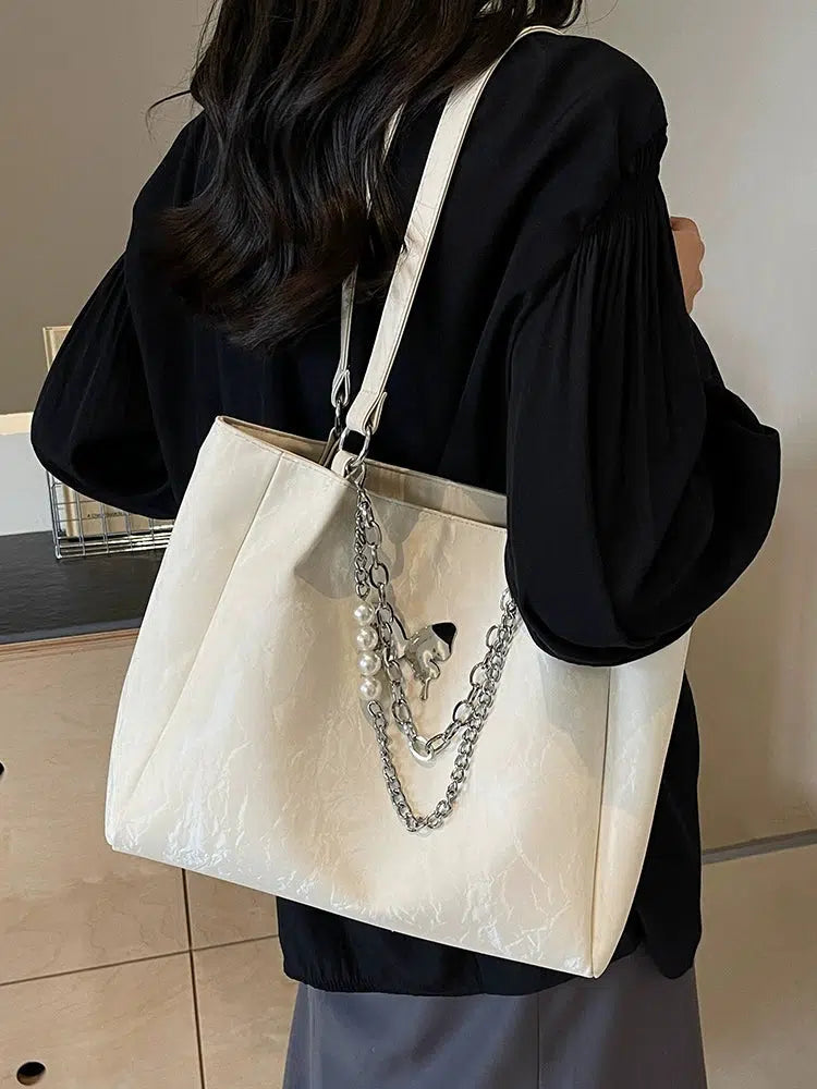 Chain Butterfly Accent Shoulder Bag