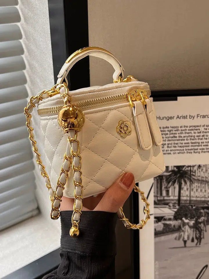 Chain Strap Quilted Handbag