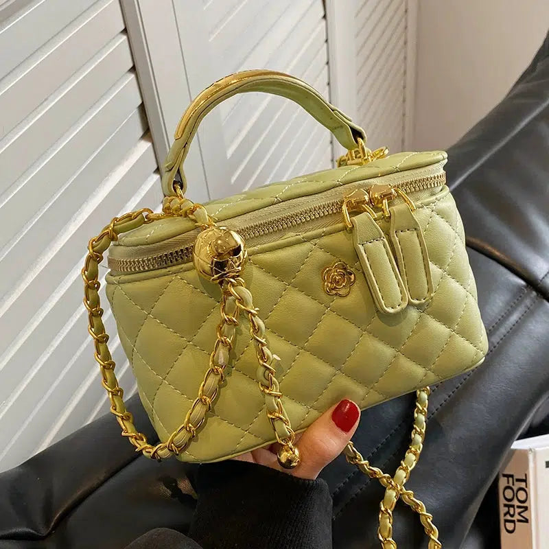 Chain Strap Quilted Handbag