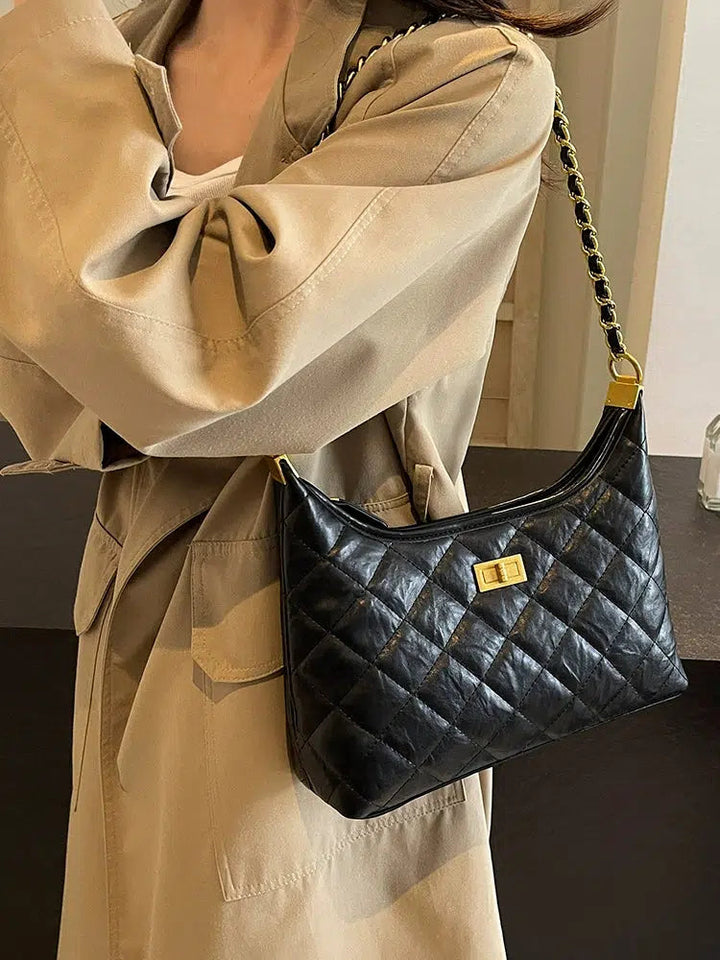 Chain Strap Quilted Shoulder Bag