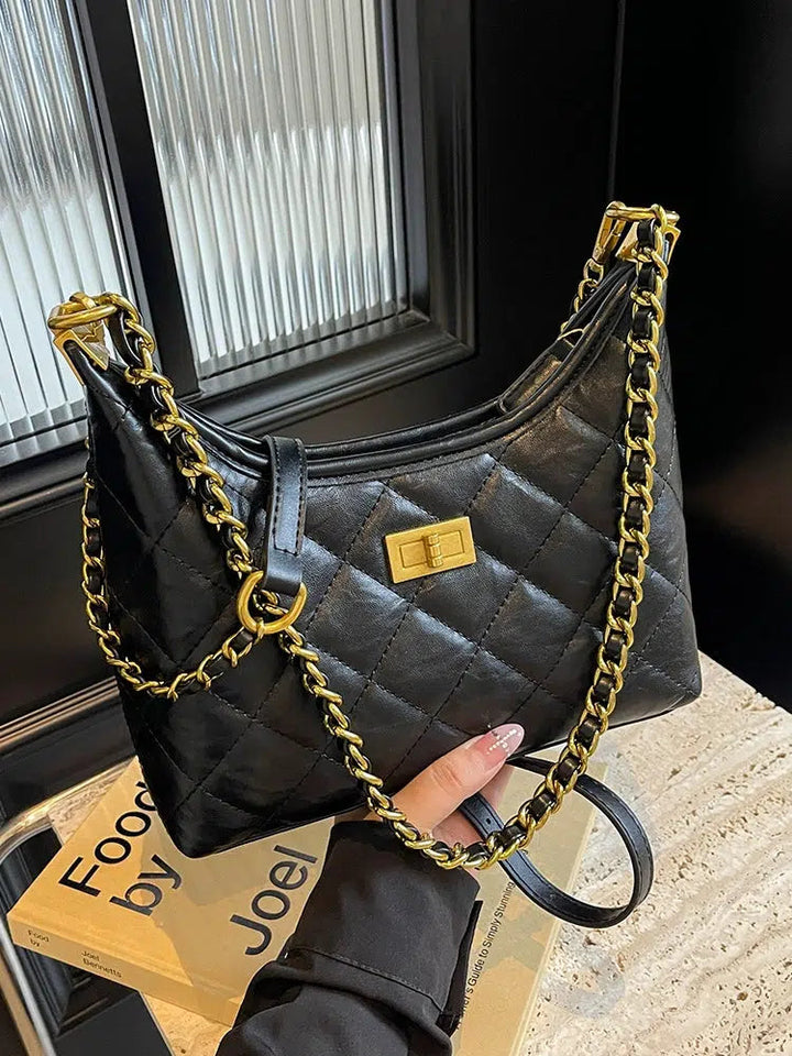 Chain Strap Quilted Shoulder Bag