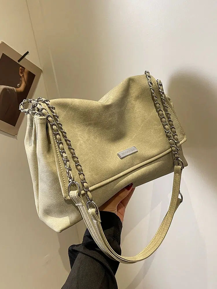 Chain Strap Shoulder Bag