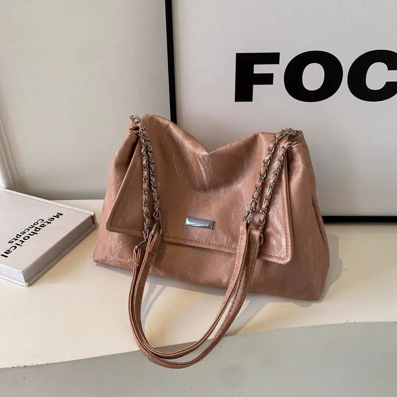 Chain Strap Shoulder Bag