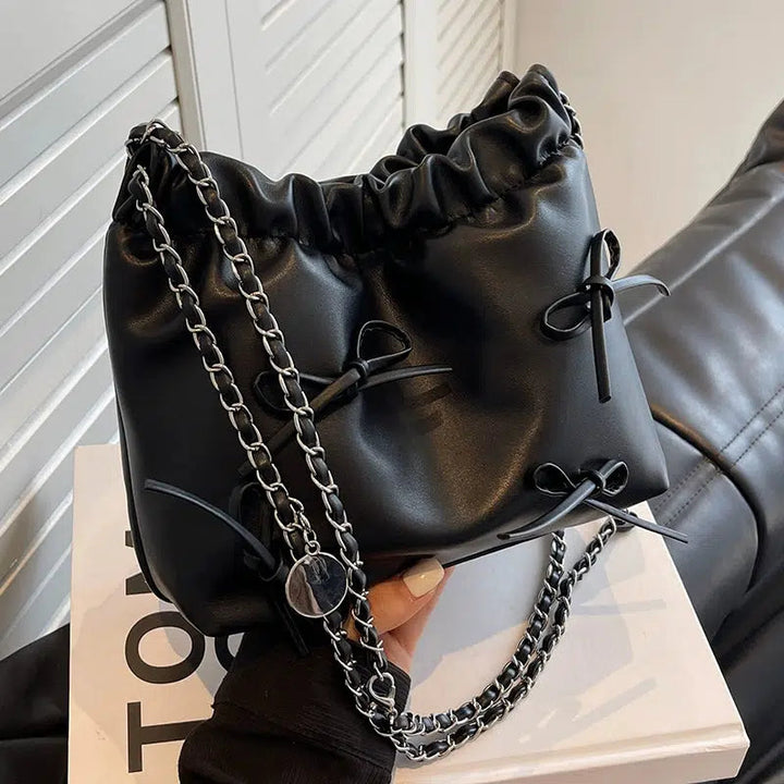 Chic Bow-Accent Shoulder Bag