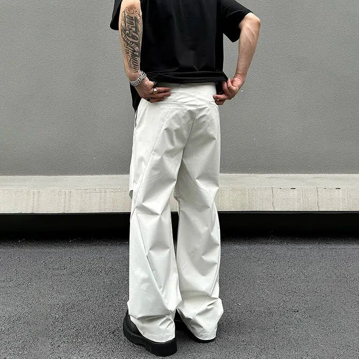 Drape Mopping Pleated Pants