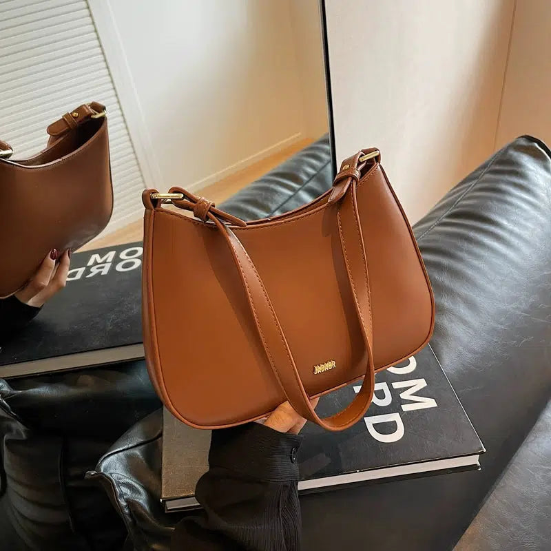 Elegant Leather Shoulder Bag