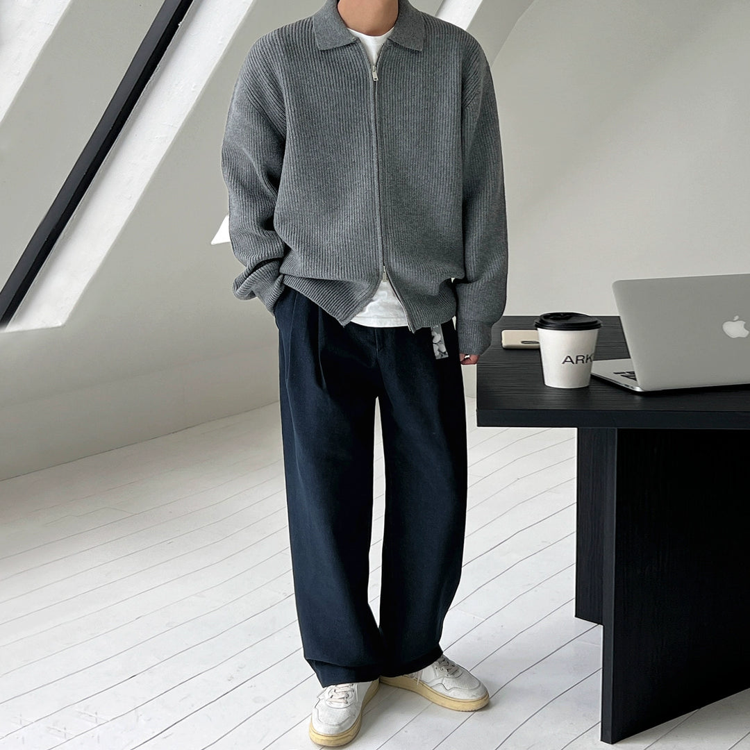 Svetr s límcem a zipem