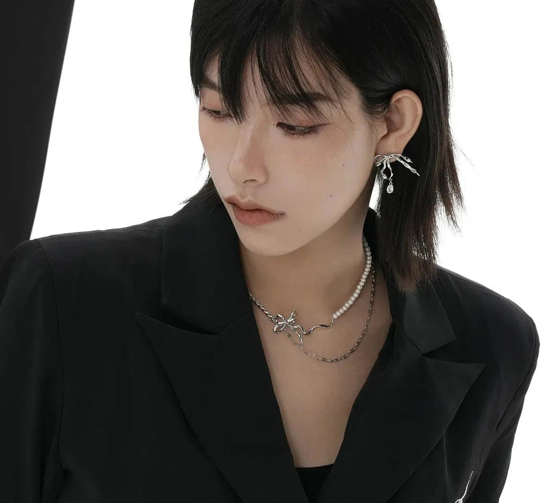 Pearl Bow Necklace