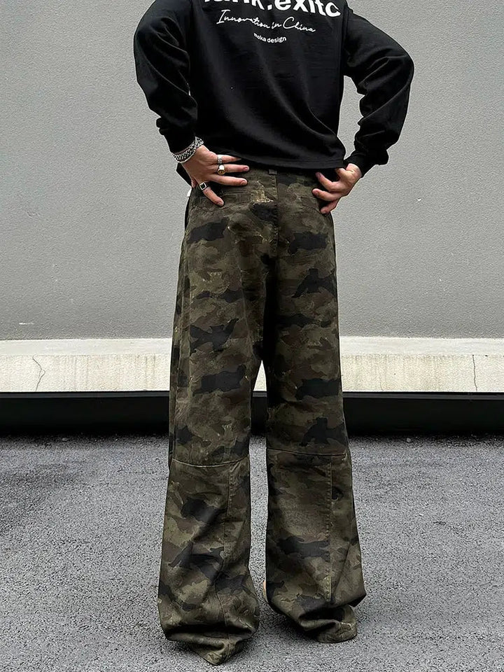 Pockets Camo Print Flared Pants