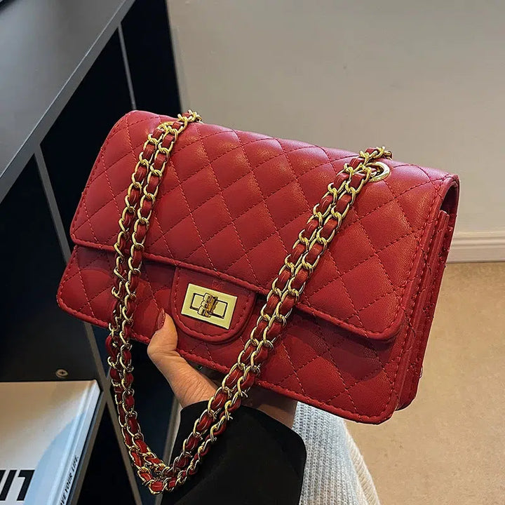 Quilted Chain Shoulder Bag