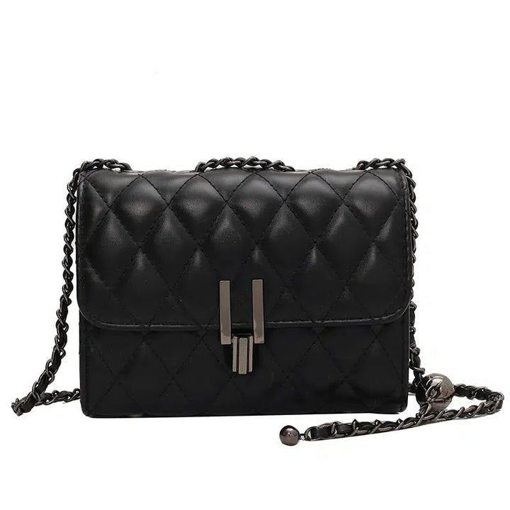 Quilted Chain Shoulder Bag