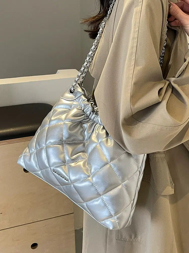 Quilted Chain Strap Shoulder Bag