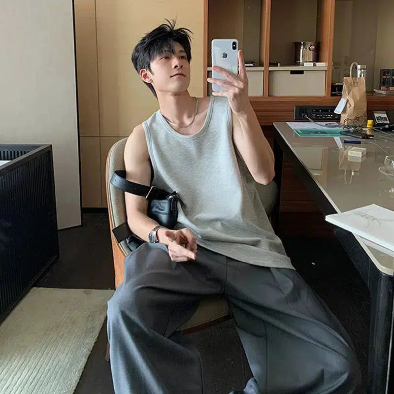 Relaxed Fit Crew Neck Tank Top