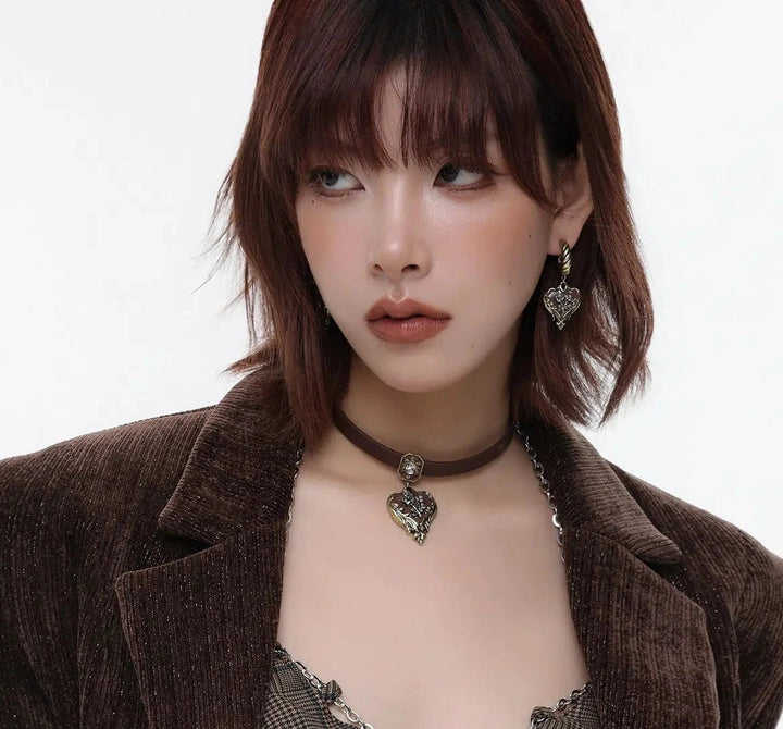 Rose Pendant Necklace