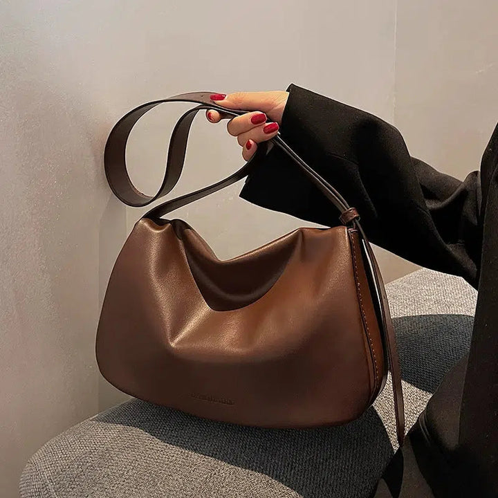 Sleek Leather Shoulder Bag