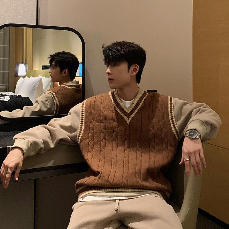 V-Neck College Knit Vest