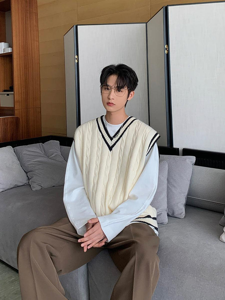 V-Neck College Knit Vest