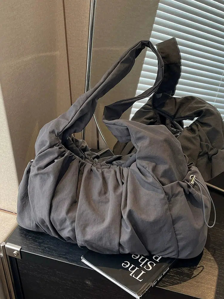 Versatile Large Capacity Tote Bag