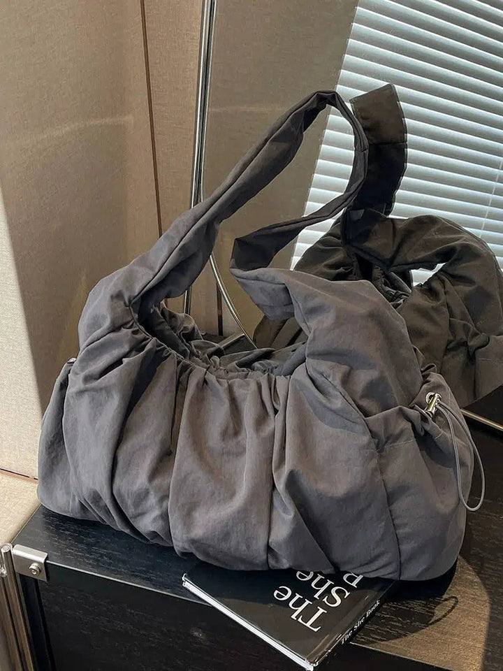 Versatile Large Capacity Tote Bag