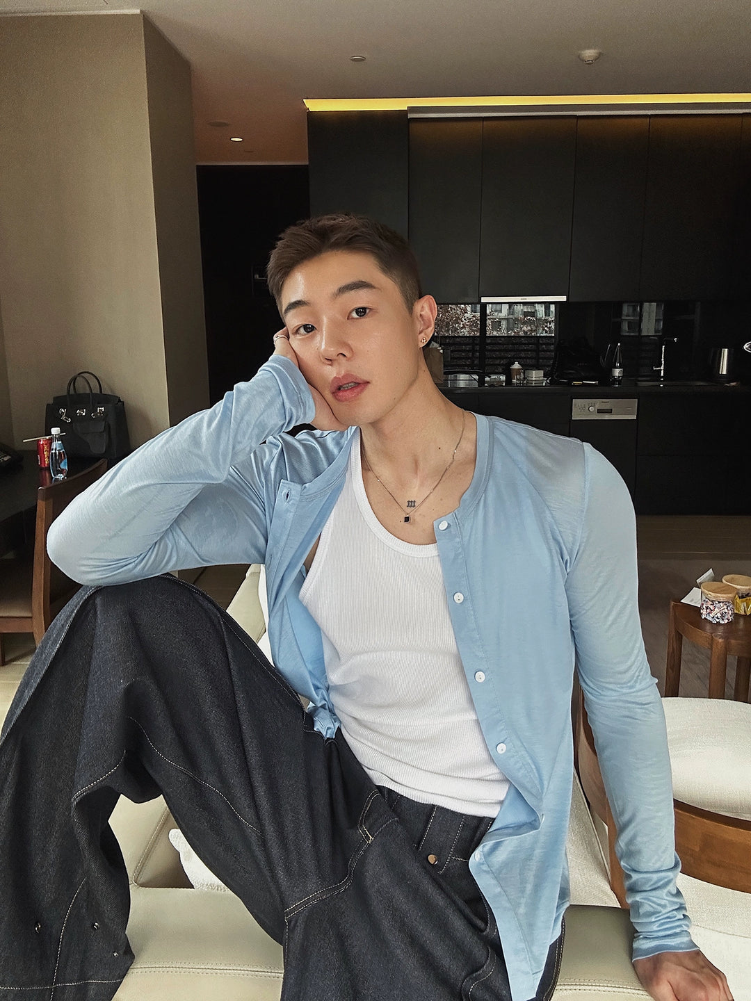 Lightweight Slim Fit Button-Up Cardigan Shirt