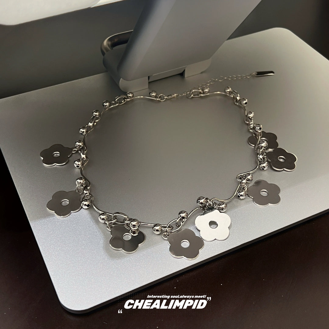 Metal Flower Pendant Necklace