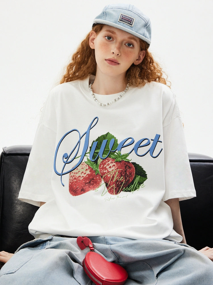 ストロベリープリントのルーズショートスリーブTシャツ