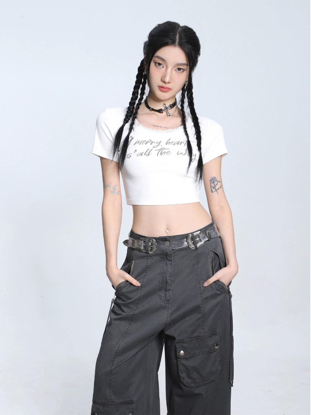 U-neck Lace Trim Cropped T-shirt