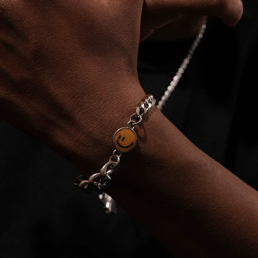 Náramek z titanu s kubánským článkem a úsměvem