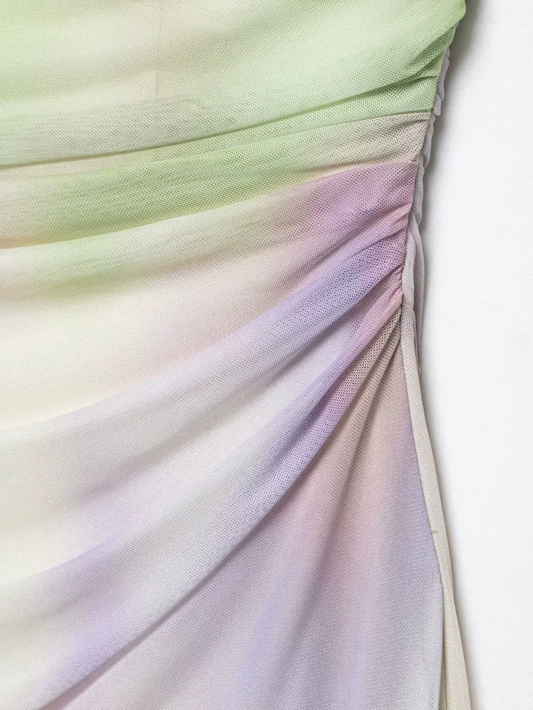 فستان ميدي بدون أكمام من تول مطبوع نحيف