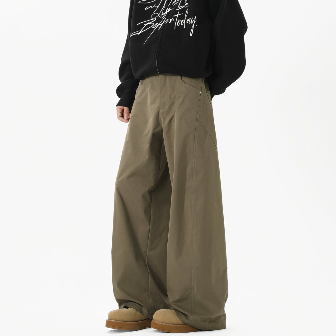 Spodnie o szerokich nogawkach z dekonstruowanym splicingiem