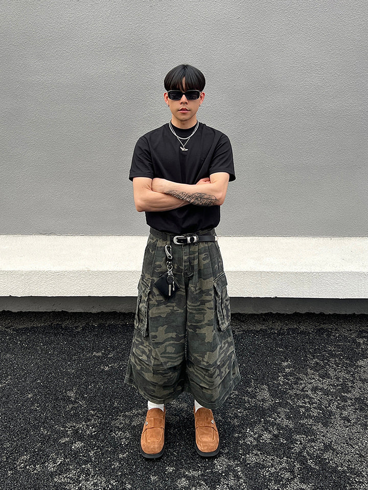 Cropped Camouflage Cargo Pants