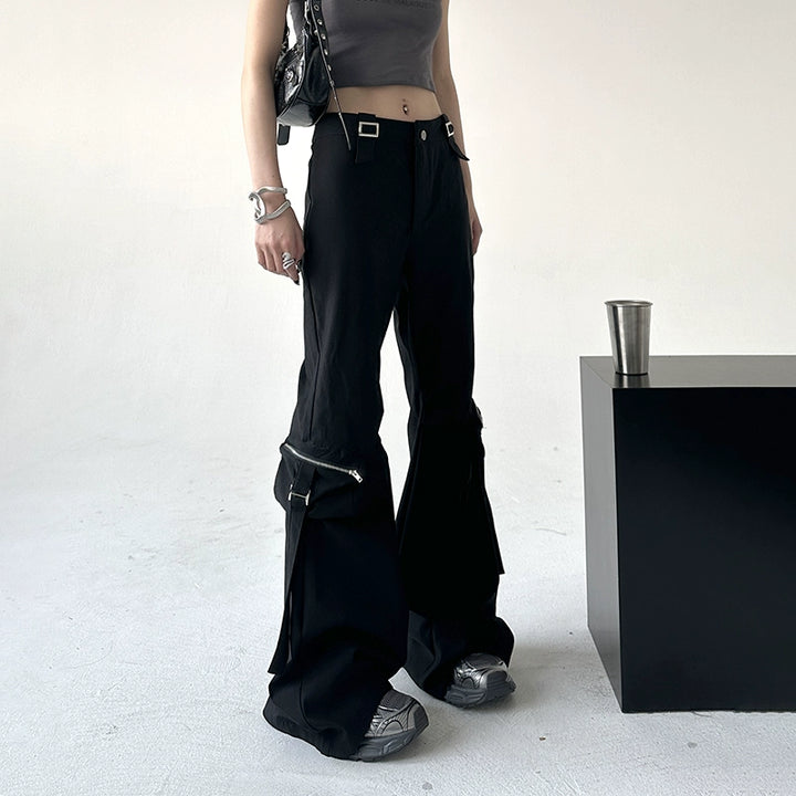 Low Waist Flared Cargo Pants
