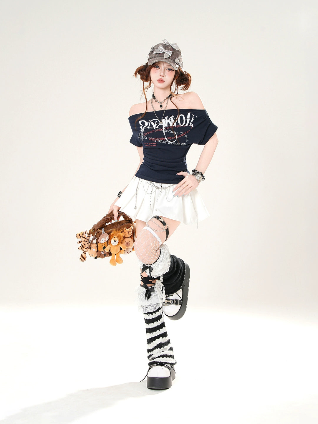 Off Shoulder Slim Short-sleeved T-shirt
