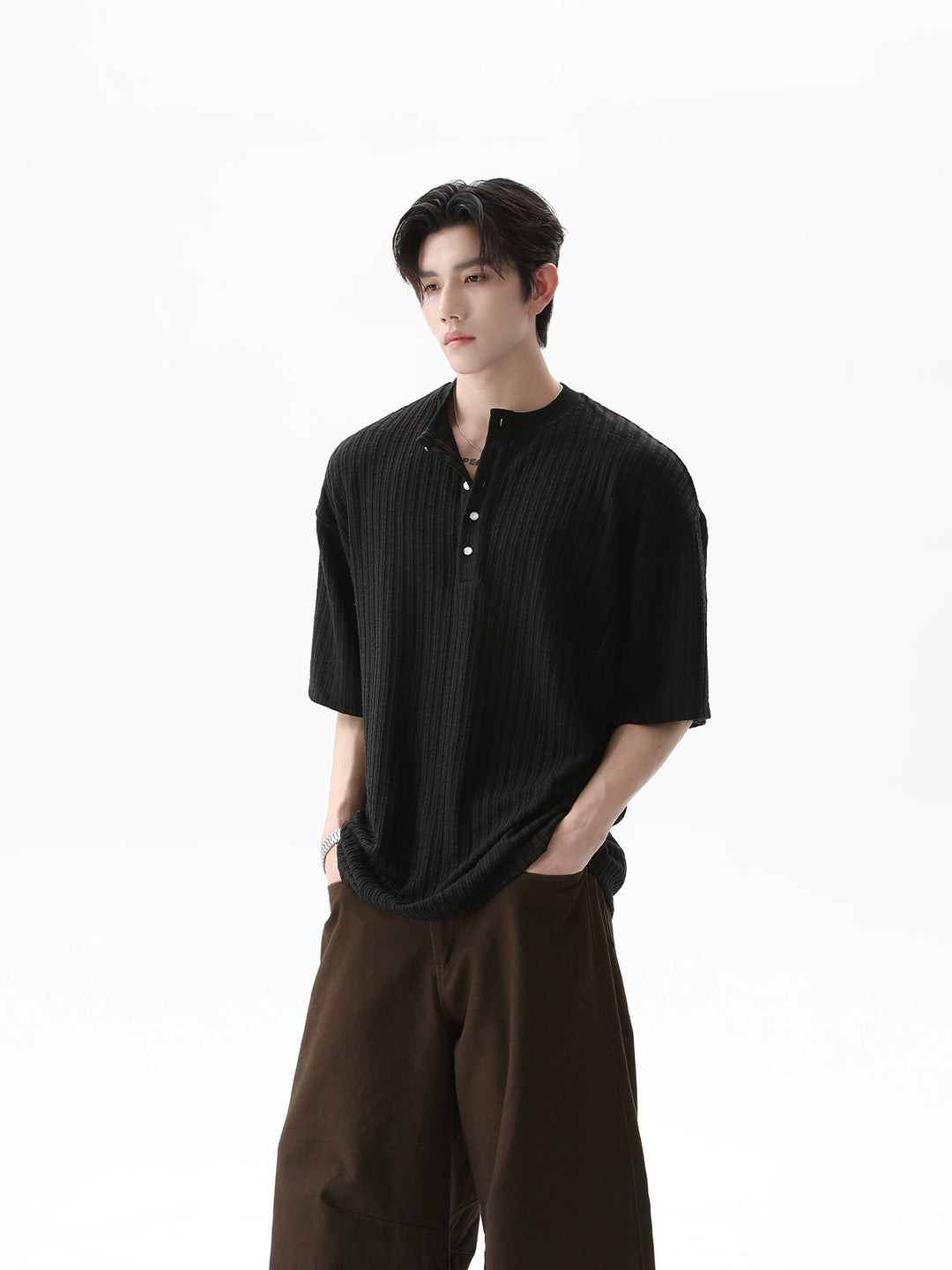 Ribbed Henley Collar Short Sleeve Pullover