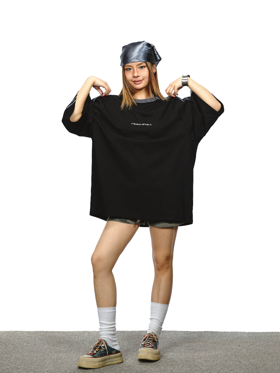 줄무늬 스티칭 루즈 반팔 터틀넥