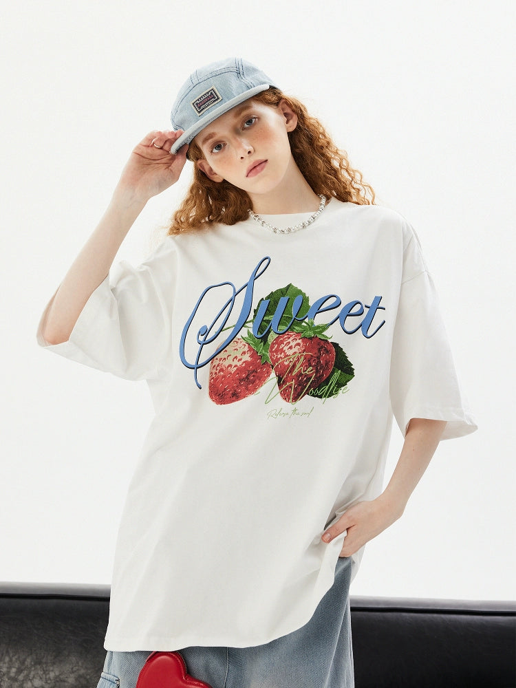ストロベリープリントのルーズショートスリーブTシャツ