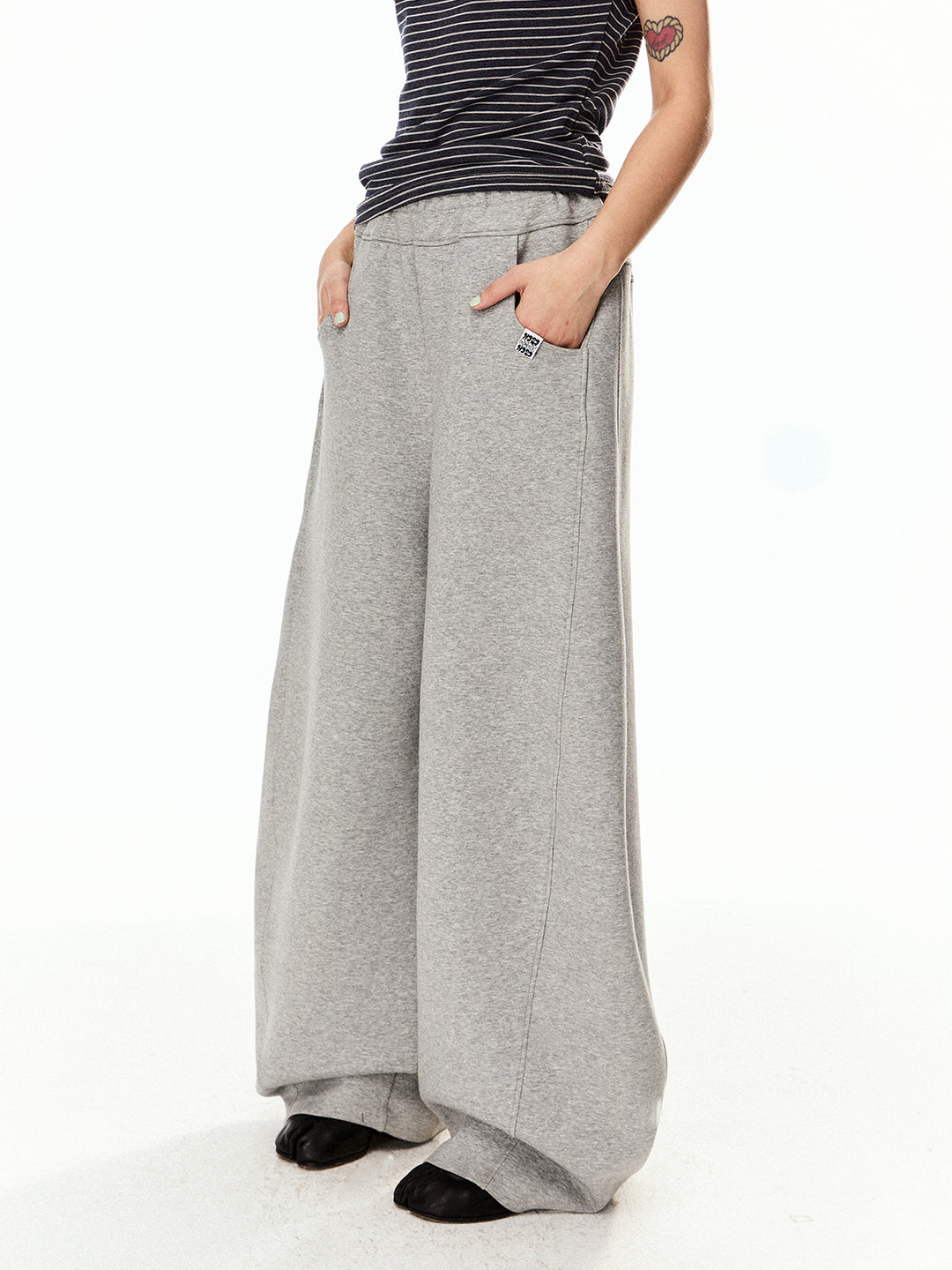 Wide-Leg Casual Sweatpants