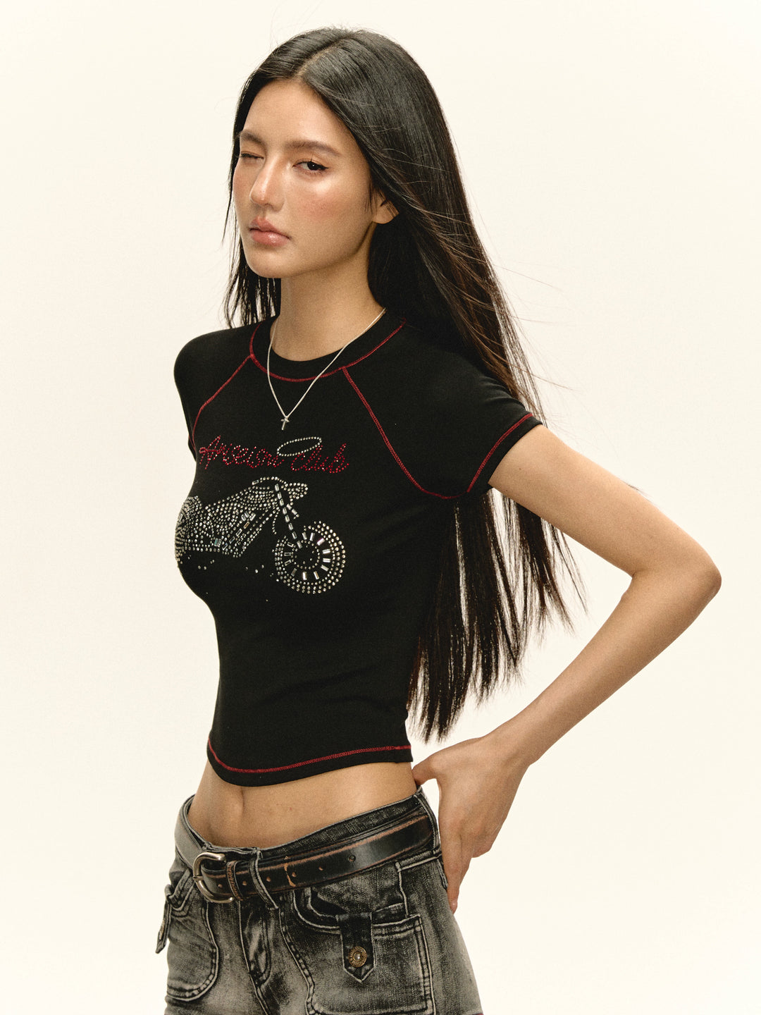 Graphic Short Sleeve Fitted Crop Tee