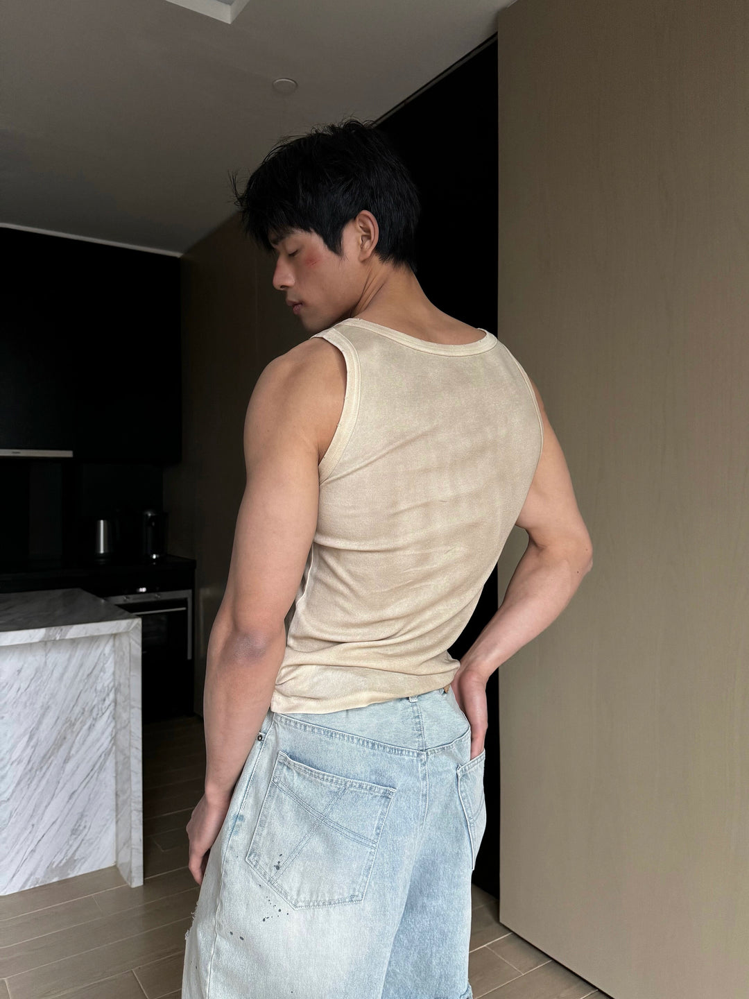 Heavy-Duty Slim Fit Sleeveless Vest