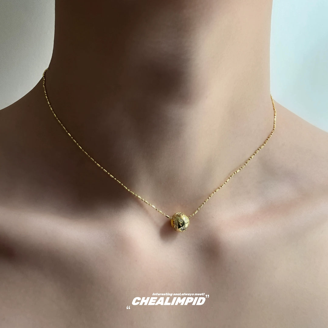 Ball Pendant Clavicle Necklace