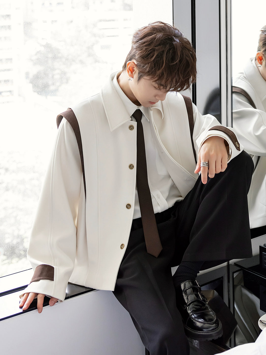 Contrast Trim Shoulder Detail Jacket