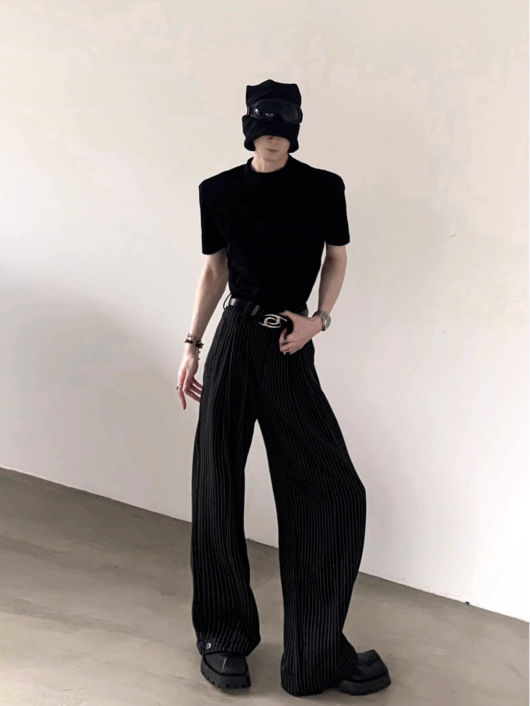 Shoulder Pad Half-High Collar Pullover