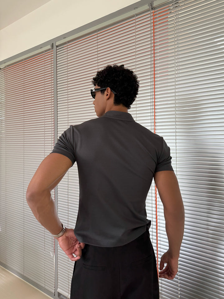 Slim Fit Zipper Short Sleeve Pullover