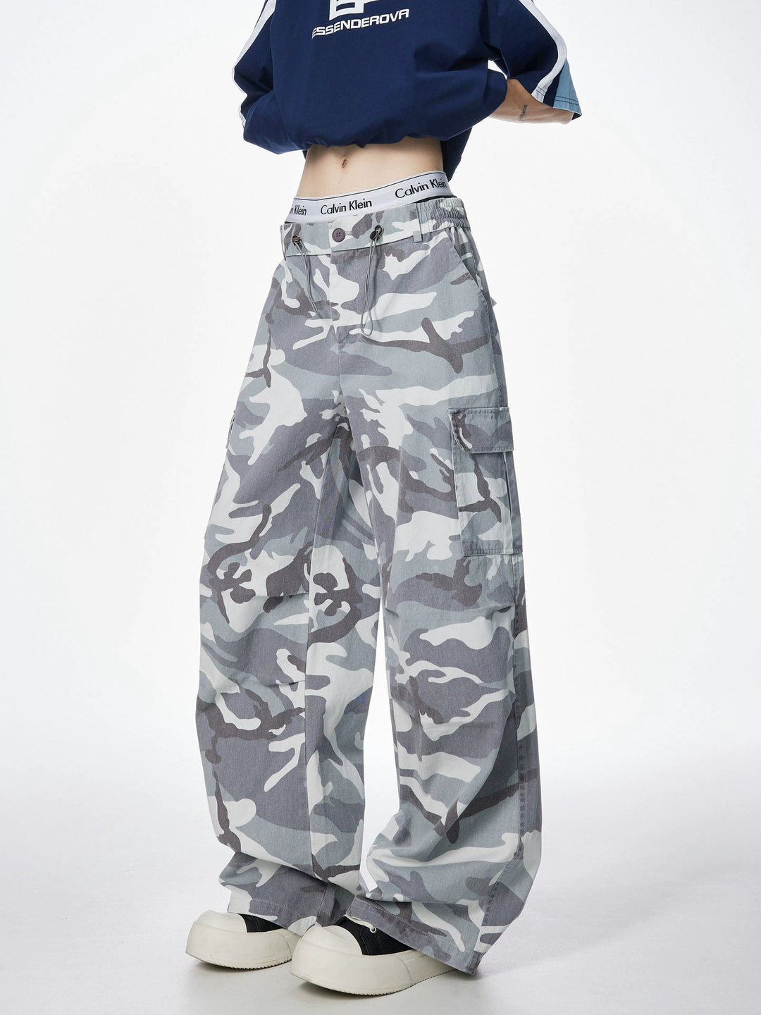 Camouflage Wide-Leg Cargo Pants