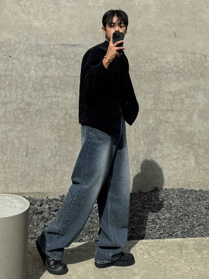 Pantaloni in denim a gamba dritta e vestibilità ampia