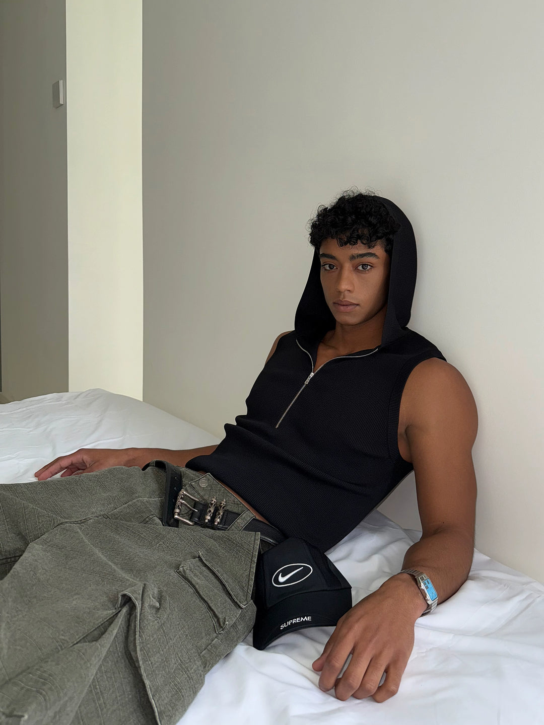 Sleeveless Zip Hooded Knit Vest