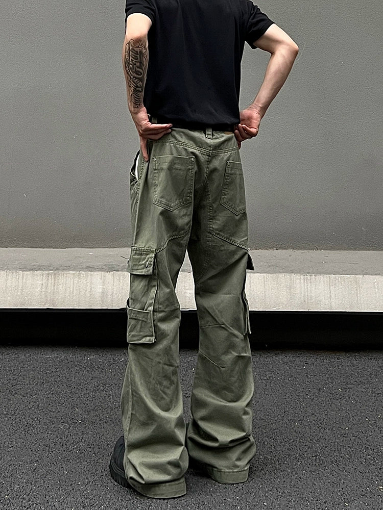 Pantaloni dritti casual a più tasche svasati
