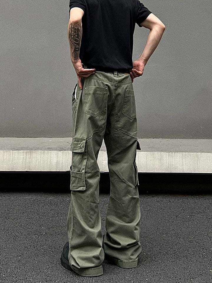 Pantaloni dritti casual a più tasche svasati