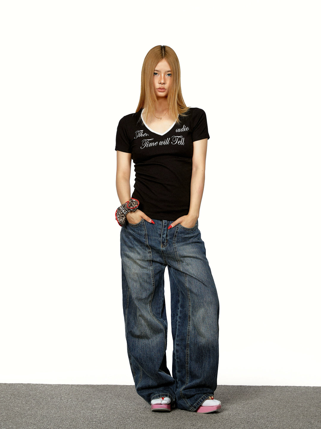Letter Print V-Neck Slim Fit T-Shirt